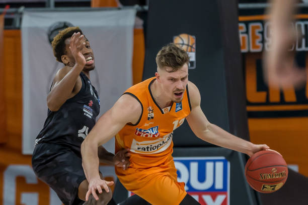 得益于主教 得益于主教