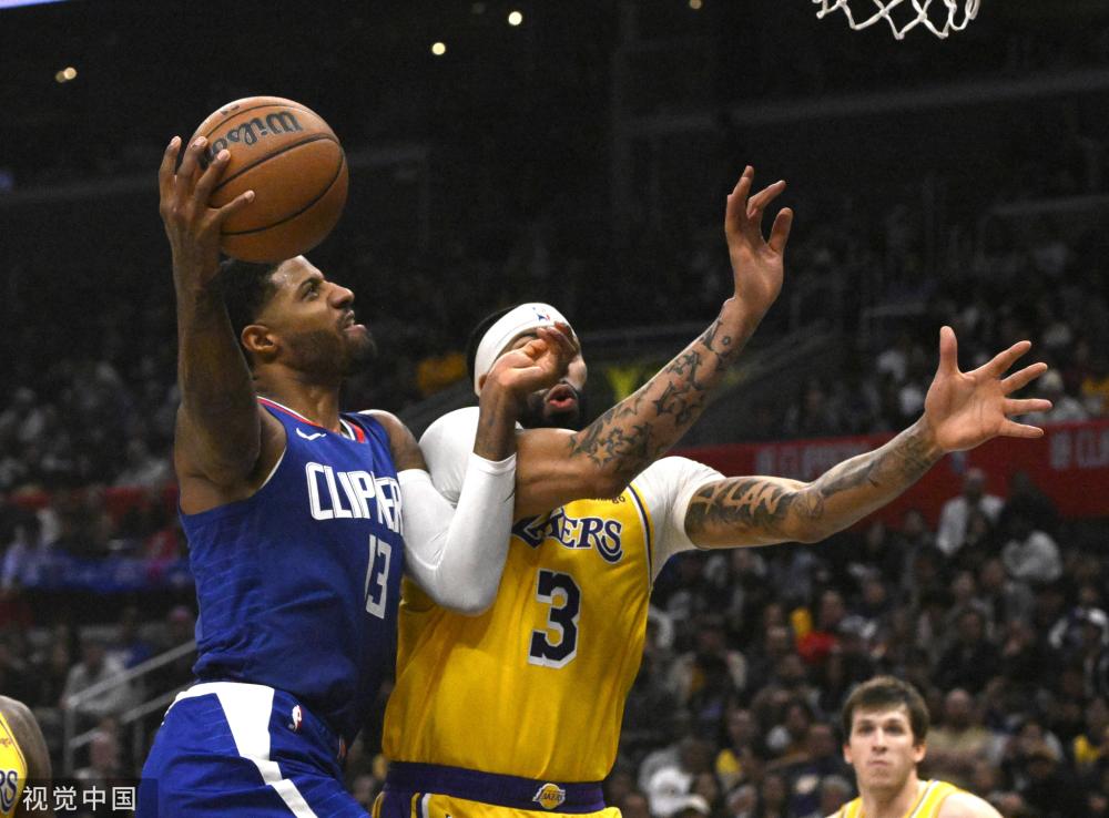 詹姆斯在关 詹姆斯在关