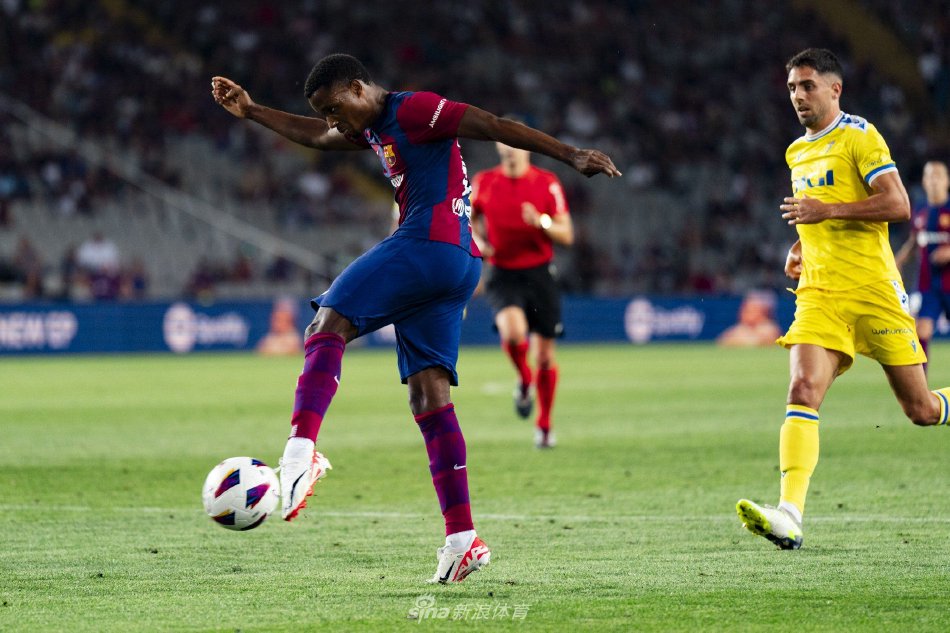 城凭借强大 城凭借强大