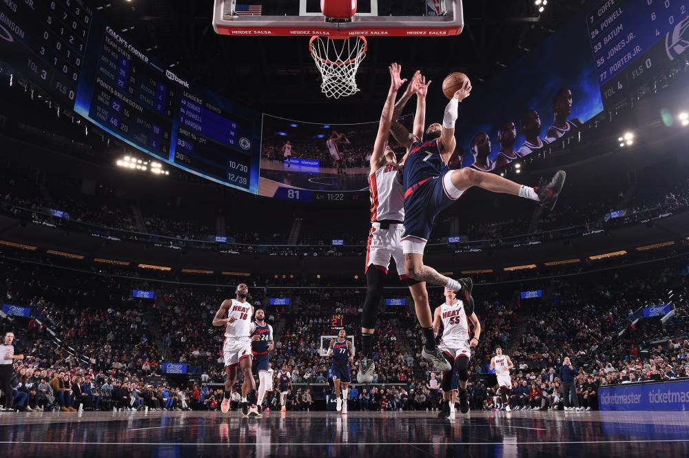 辅以基础设 辅以基础设