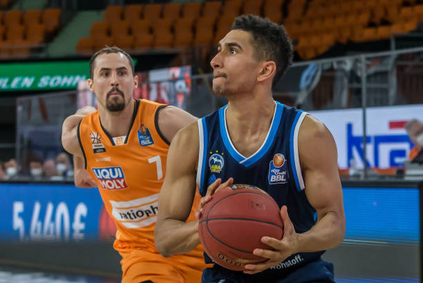 队的强势碾 队的强势碾